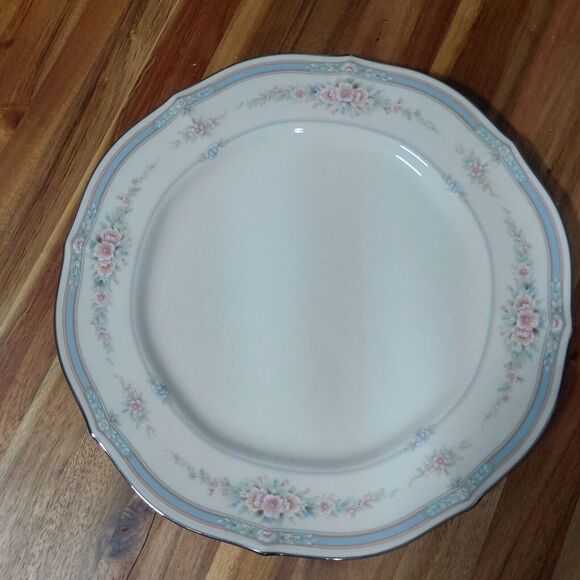 Vintage Noritake Ivory China Rothschild 7293 10in Dinner Plate‎ Replacement - Picture 1 of 4